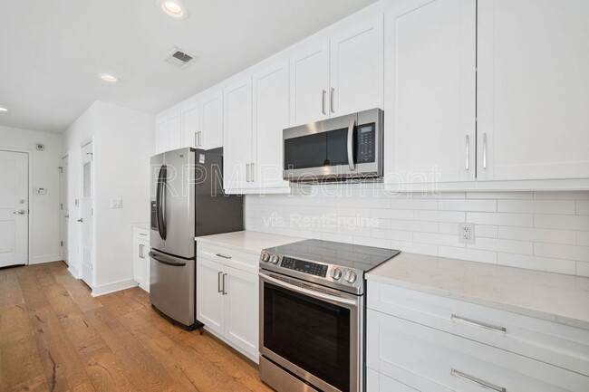 Building Photo - 44 Peachtree Pl NW