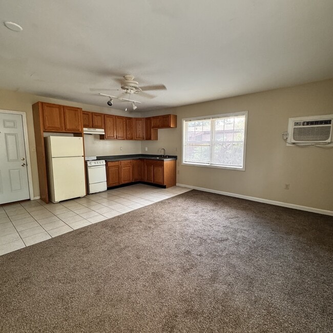 Building Photo - 5513 Playa Way