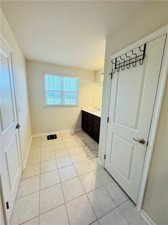 Building Photo - 6016 Ivory Dr