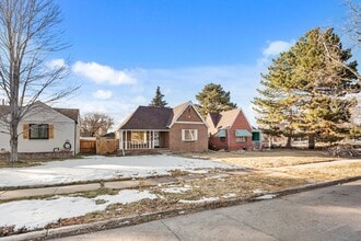 Building Photo - North Park Hill Bungalow!