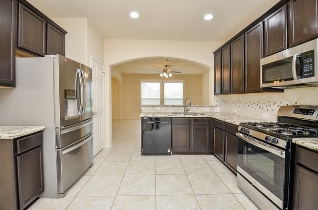 Building Photo - 21655 Rainfall Park Dr