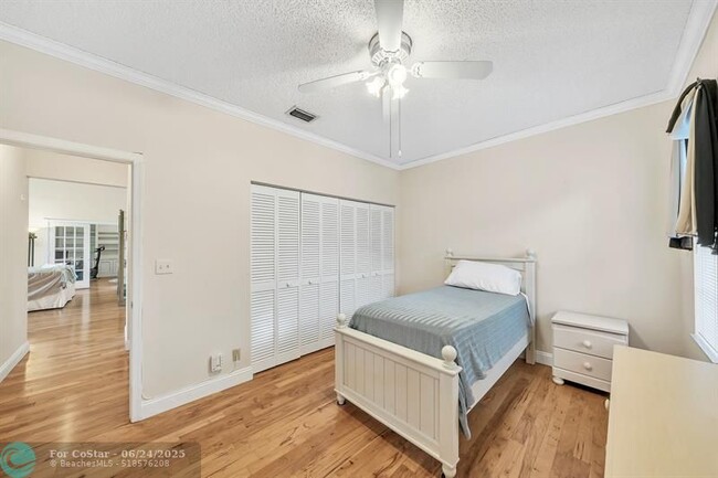Building Photo - 7644 Elm Ridge Dr