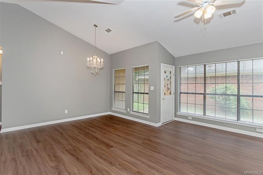 Building Photo - 189 S Burbank Dr