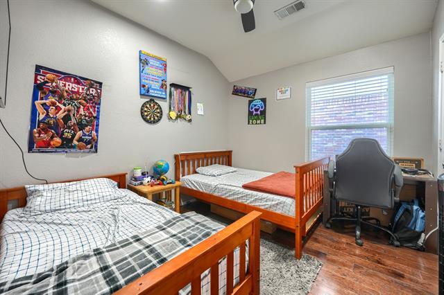 Building Photo - 616 Smokebrush St