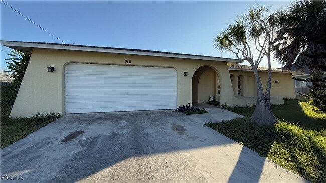 Primary Photo - 516 Archer Pkwy W