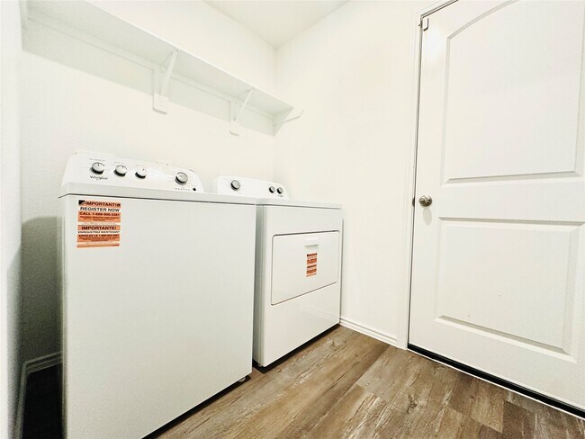 Building Photo - 6059 Canyon Dawn Dr