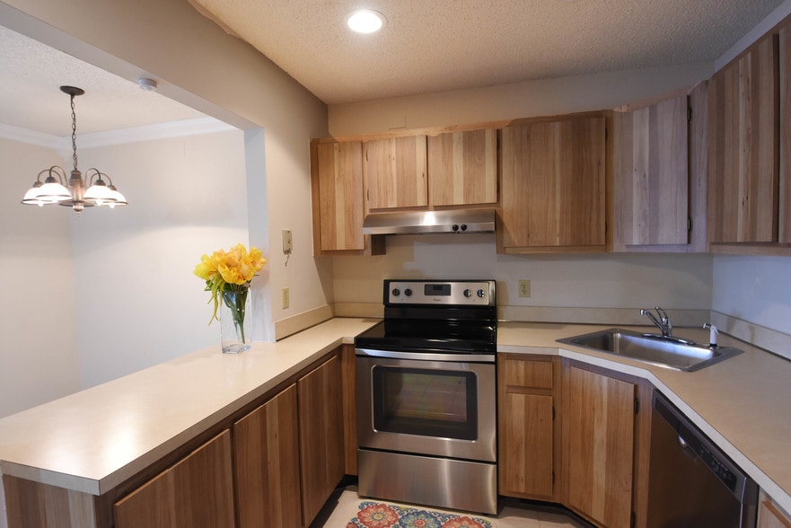 kitchen - 4850 Sable Pine Cir