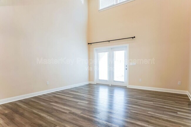 Building Photo - 616 Mount Blanc Way