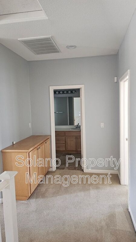 Building Photo - 8184 Carlisle Way