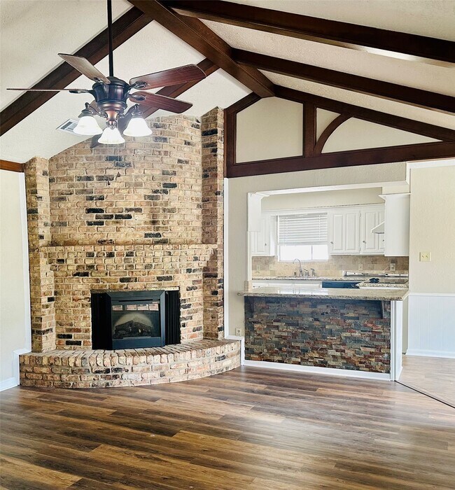 Building Photo - 103 Wroxton Dr