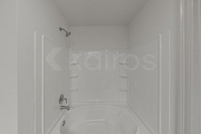 Building Photo - 17623 Carlisle Ave