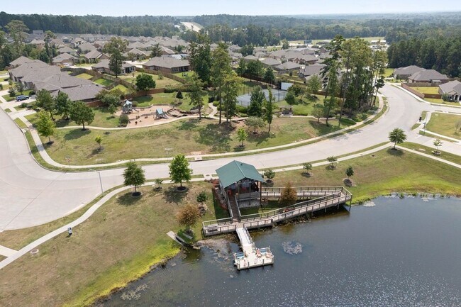 Building Photo - 914 Golden Willow Ln