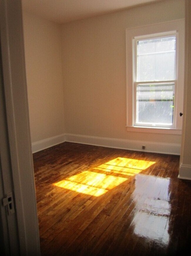 Building Photo - 1020-22 Euclid Avenue