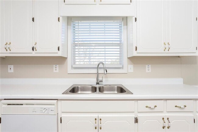 Building Photo - 516 Owens Springs Ln