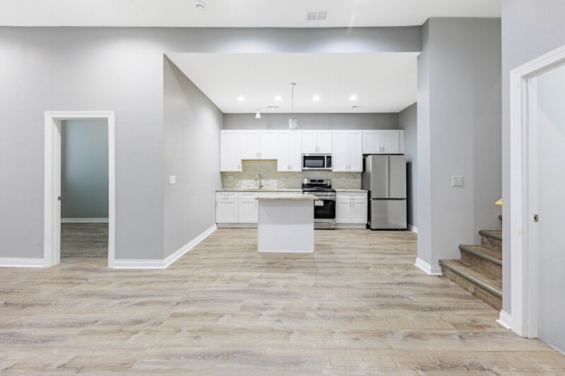 Building Photo - 2800 S St Louis Ave