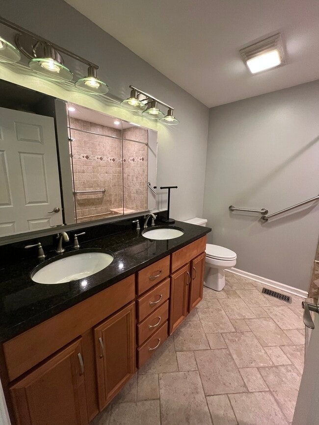 Building Photo - 157 Concord Ln