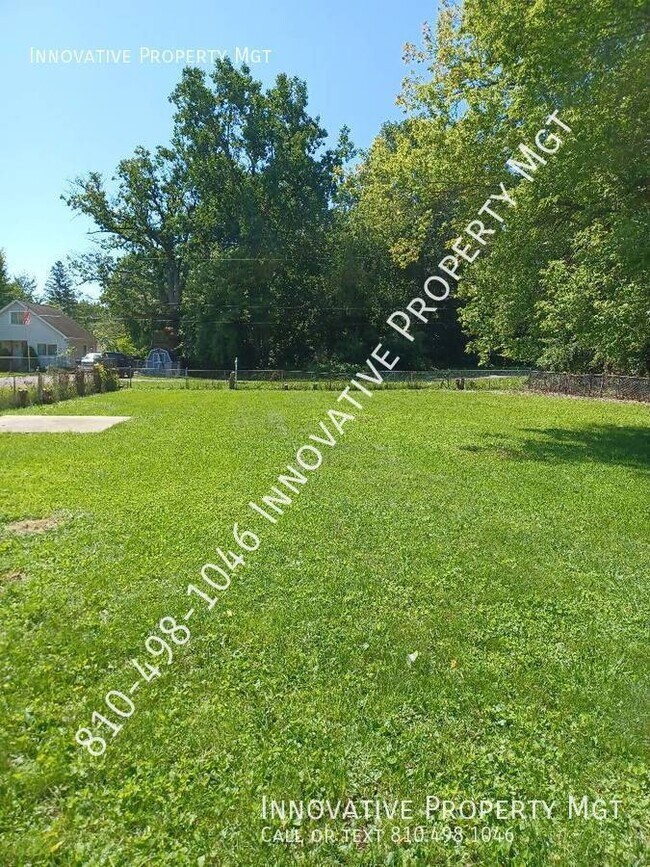 Building Photo - 1133 W Buder Ave