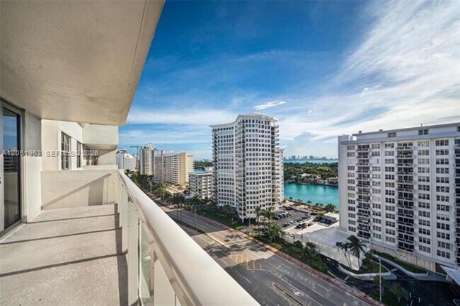 Building Photo - 5701 Collins Ave