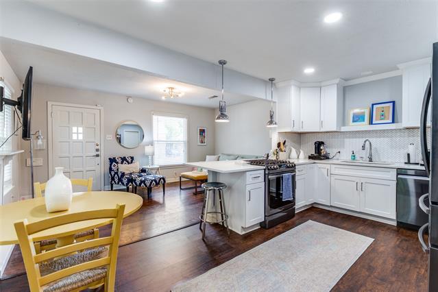 Building Photo - 1827 Frederick St