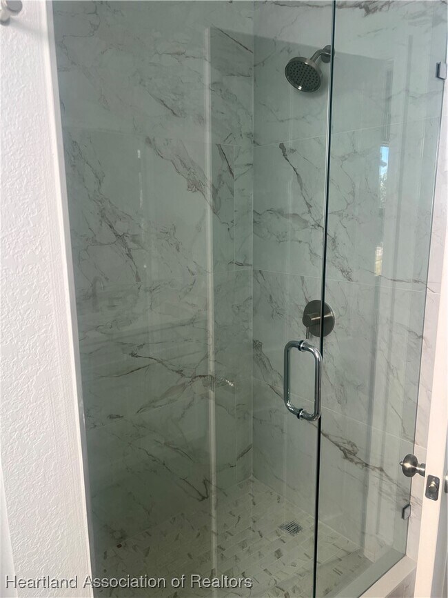 Building Photo - 239 Pelican Ave