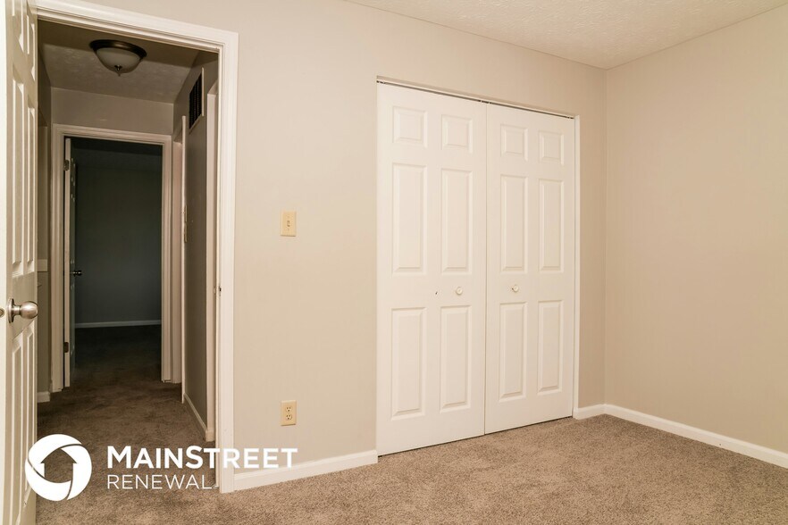 Building Photo - 4002 Harmony Dr