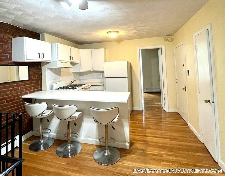 Primary Photo - 145 Princeton St
