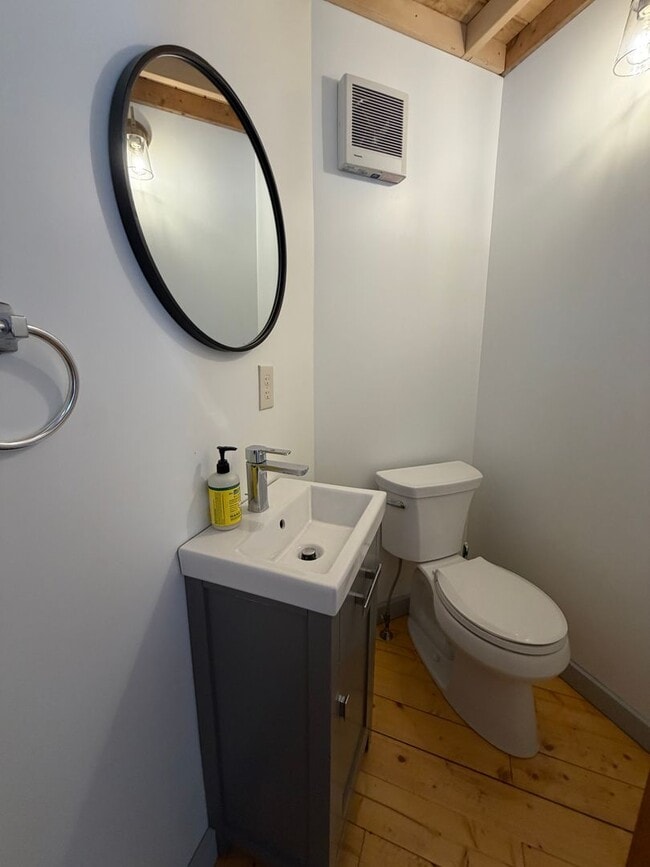 Building Photo - Modern, Tiny Home Retreat with Bonus Studio, Pet Friendly- Becket, MA