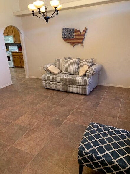 Dining/Office - 3559 Rosewood Ave