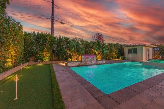 Building Photo - 1558 Wakefield Ave