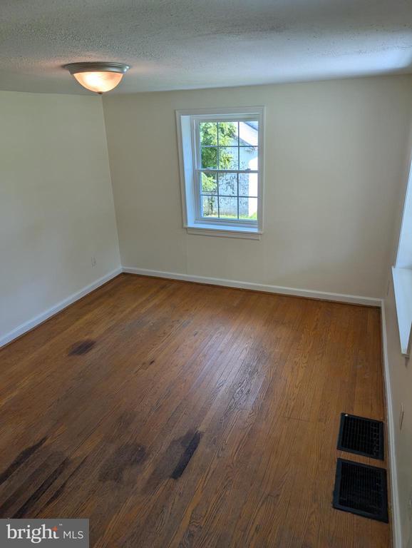 Building Photo - 1422 S Potomac St