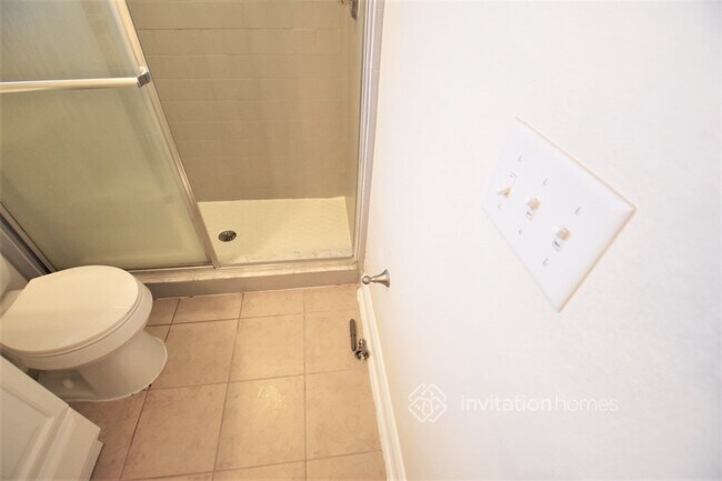 Building Photo - 434 Pendrey Dr
