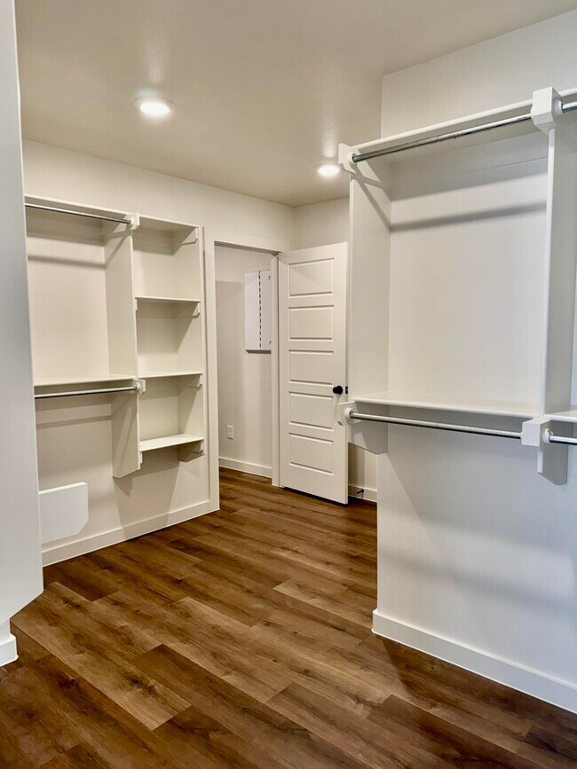 Building Photo - 7007 16th St