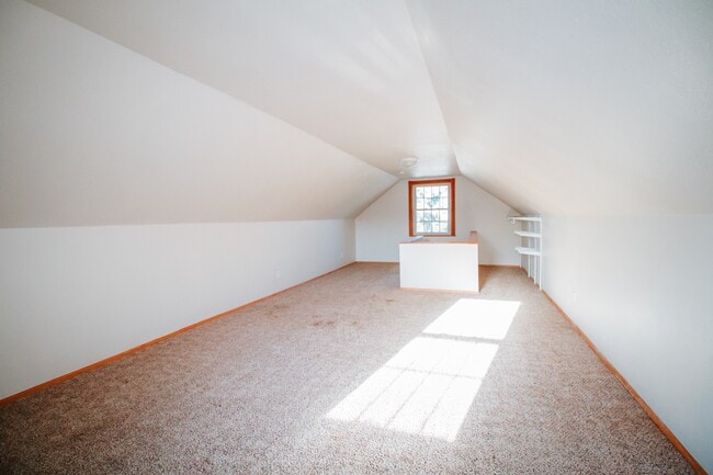 Building Photo - 2303 Mellwood Ave