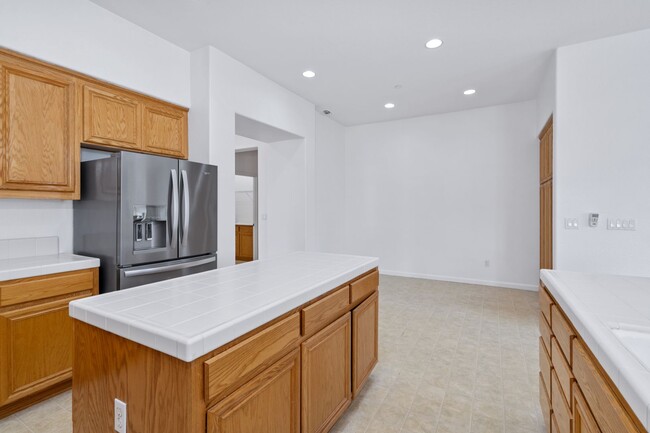 Building Photo - Spacious 3-Bed, 2-Bath Single Level Home