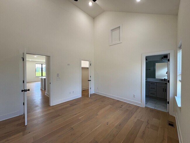 Building Photo - 344 Sophia Rain Dr