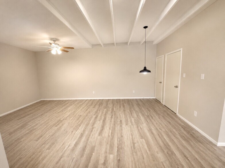 Building Photo - 221 San Angelo Ave