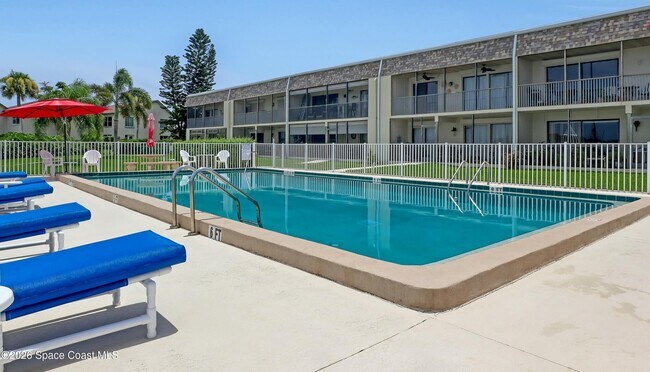 Building Photo - 1525 Minutemen Causeway