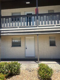 Building Photo - 1 Bedroom/1 Bathroom 1st Floor Condo at Gulf Harbors - AVAILABLE May 1st!