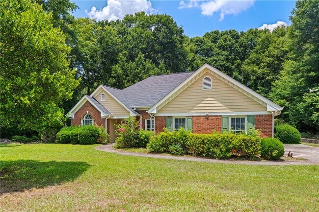 Building Photo - 2902 Bridle Creek Dr SW