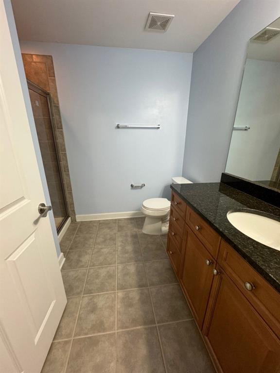 Building Photo - 5480 Glenridge View NE