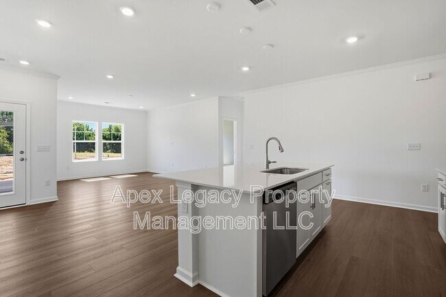 Building Photo - 767 Roy Adams Rd