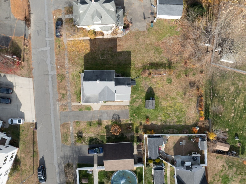 Building Photo - 3 Ellsworth St