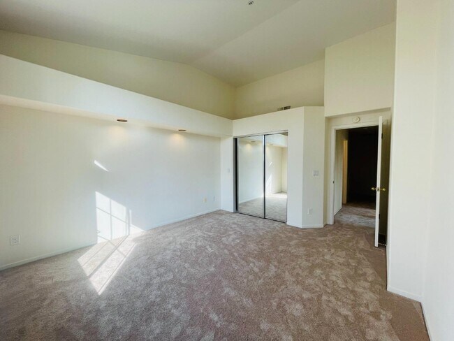 Building Photo - 596 Shoal Cir