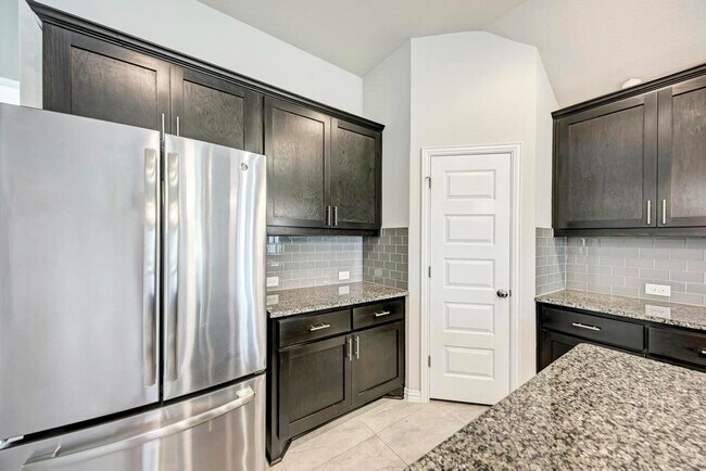 Building Photo - 2969 Diego Dr