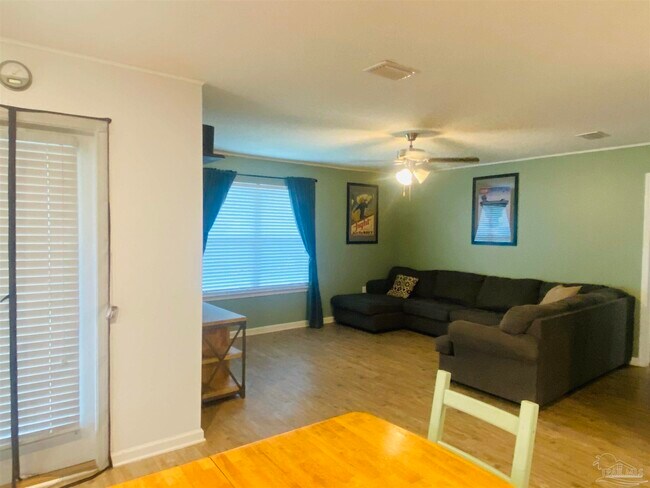 Building Photo - 5838 Blackhorse Cir