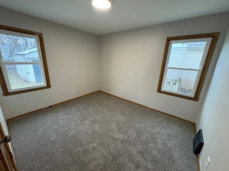 Building Photo - 218 W Capistrano Ave