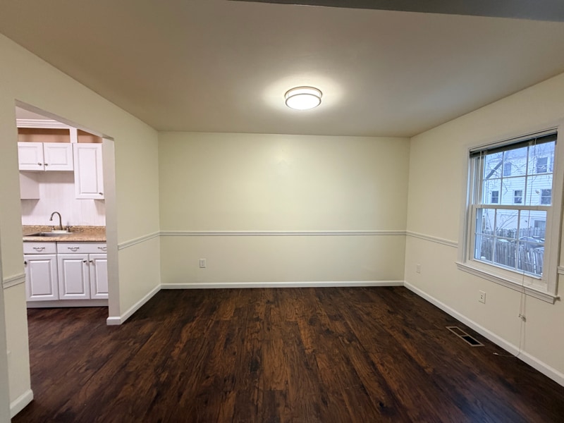 Building Photo - 9504 Covington Pl