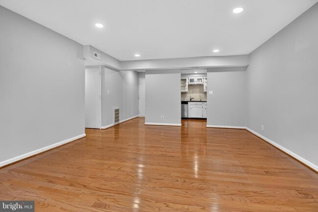Building Photo - 7621 Tremayne Pl