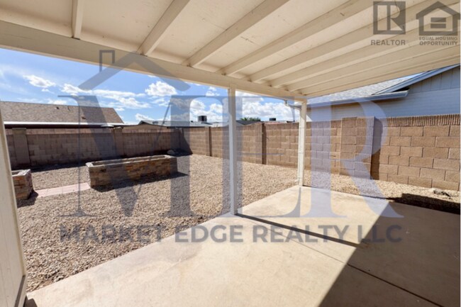 Building Photo - 3Bed/2Bath Home at Olive Ave/103rd Ave! Ready for Immediate Move-In! -- RV GATE! NO HOA!