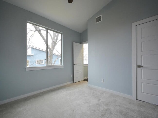 Building Photo - 1608 Miriam Ave